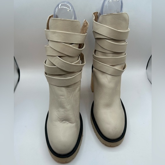 NEW 39.5 Free People Jesse Cutout Ankle Boots Leather Off-White Lug Sole Strappy - Picture 6 of 13